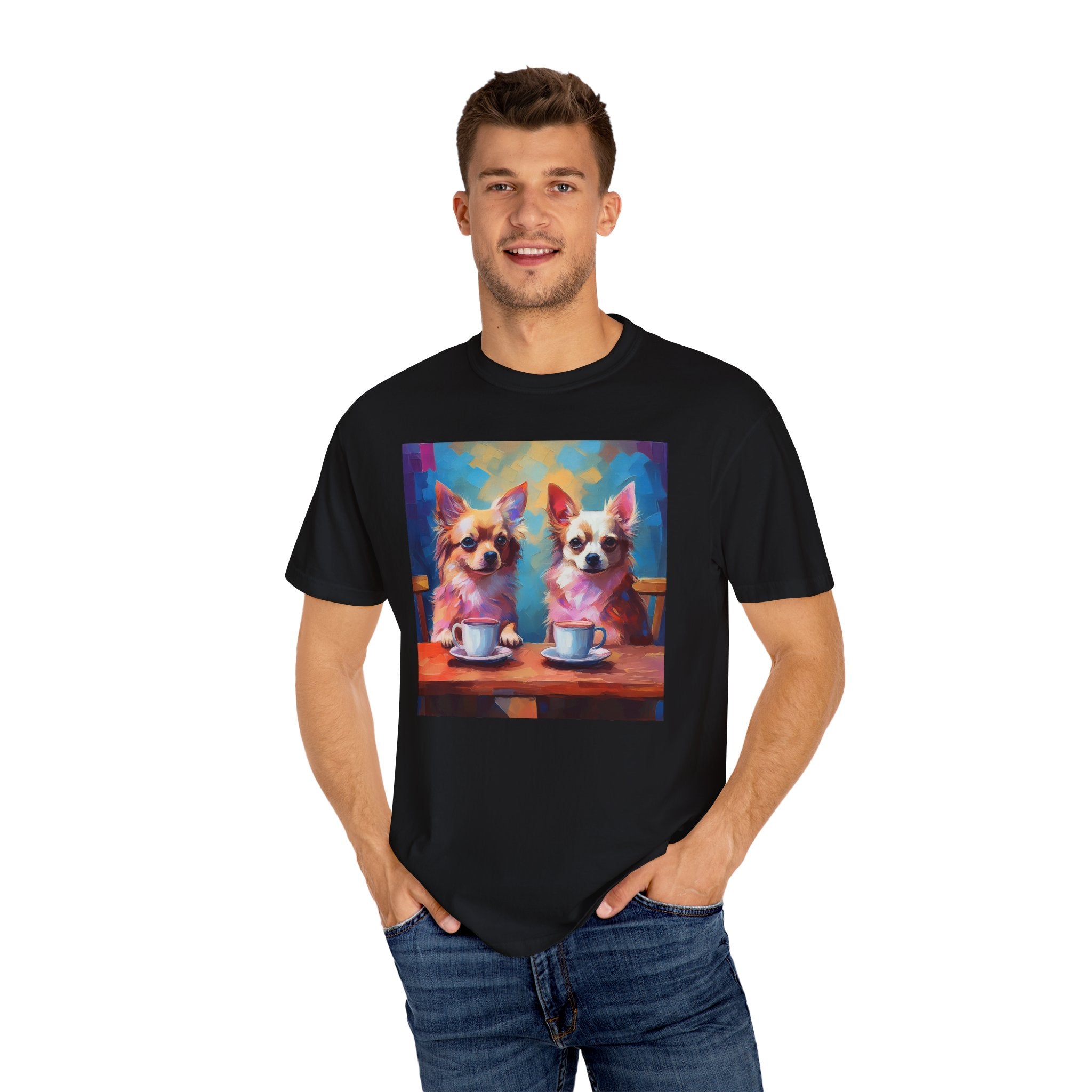 Cafe con Chihuahua Unisex Garment-Dyed T-shirt