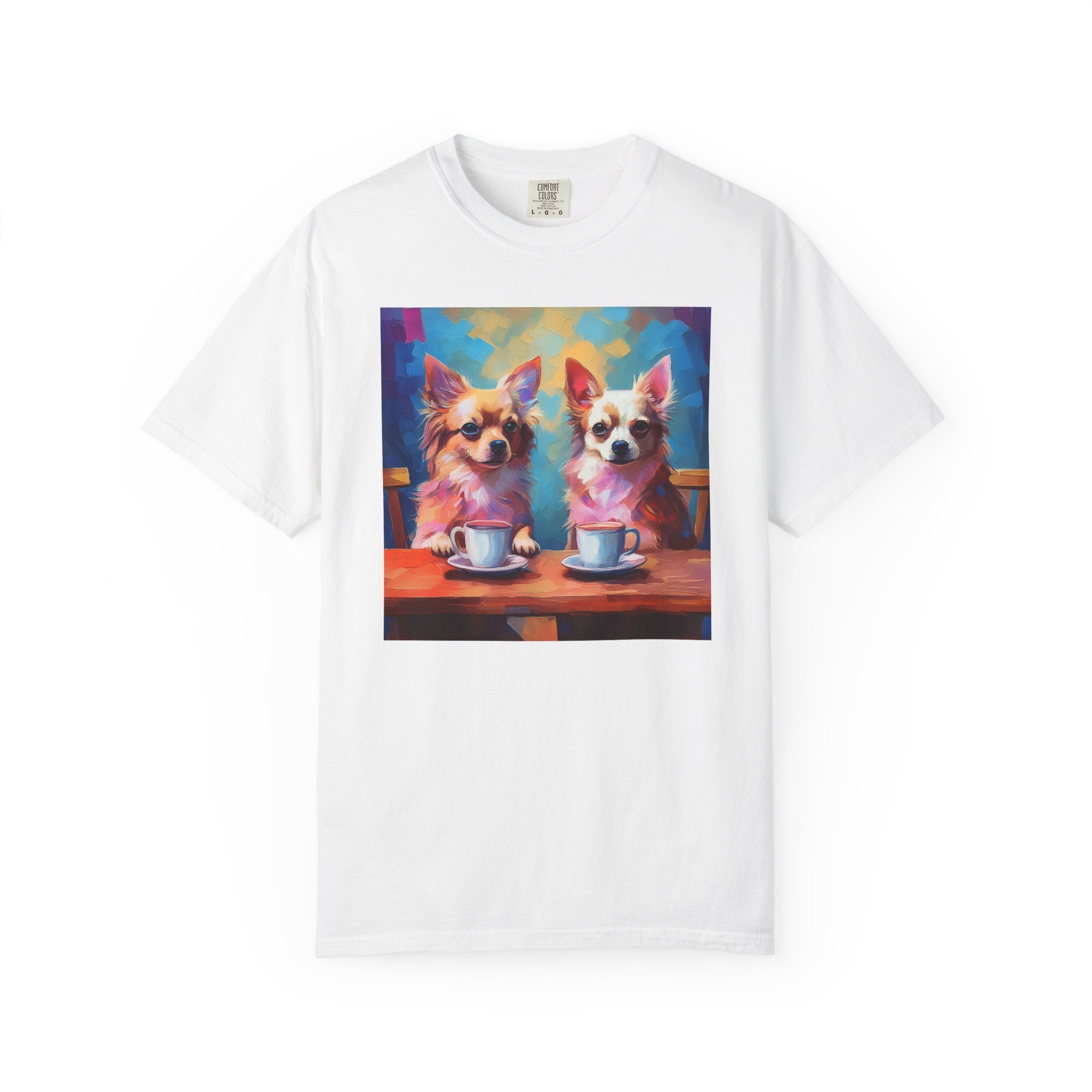 Cafe con Chihuahua Unisex Garment-Dyed T-shirt