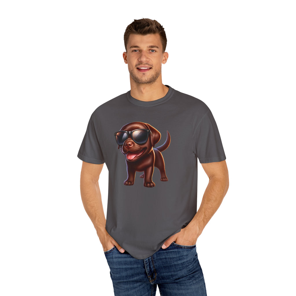 Chocolate Lab w/ sunglasses Unisex Garment-Dyed T-shirt