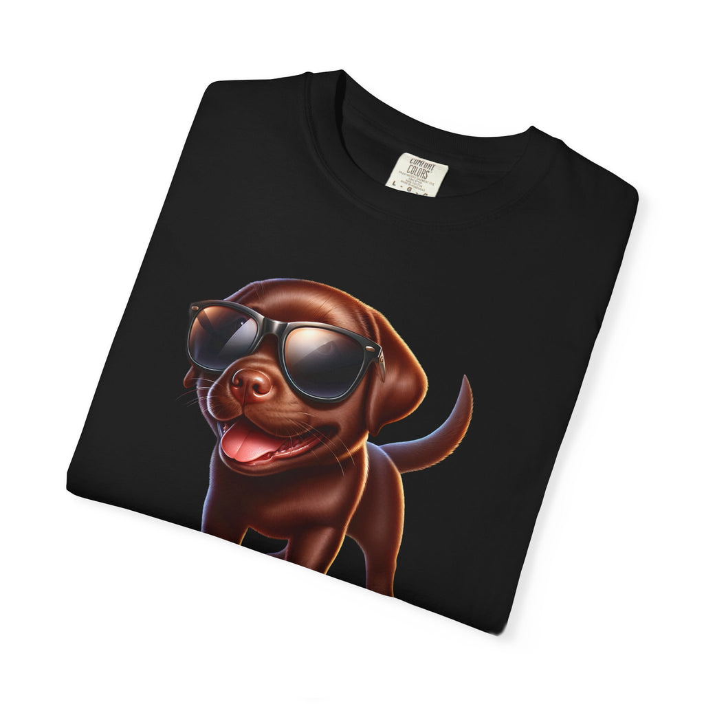 Chocolate Lab w/ sunglasses Unisex Garment-Dyed T-shirt