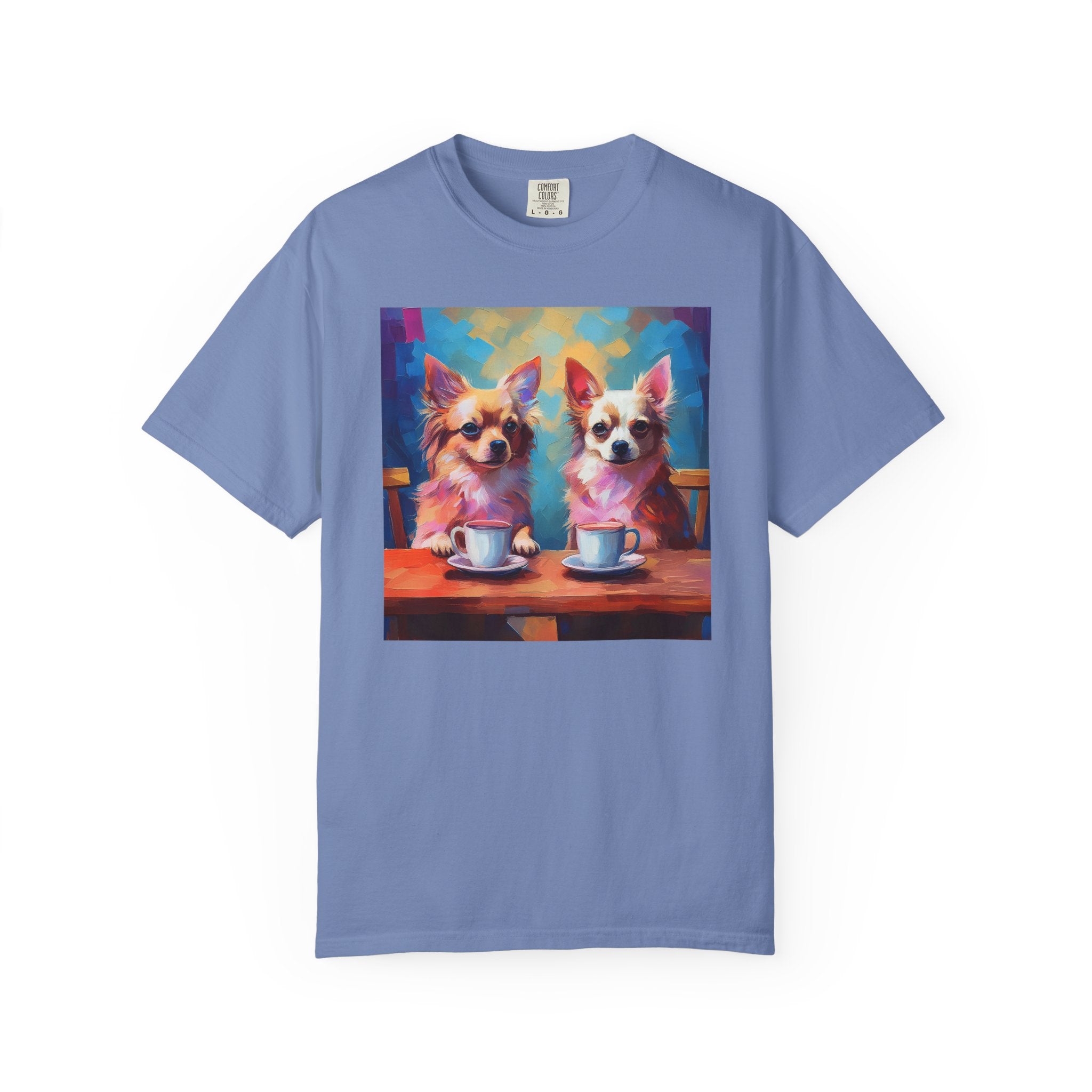 Cafe con Chihuahua Unisex Garment-Dyed T-shirt