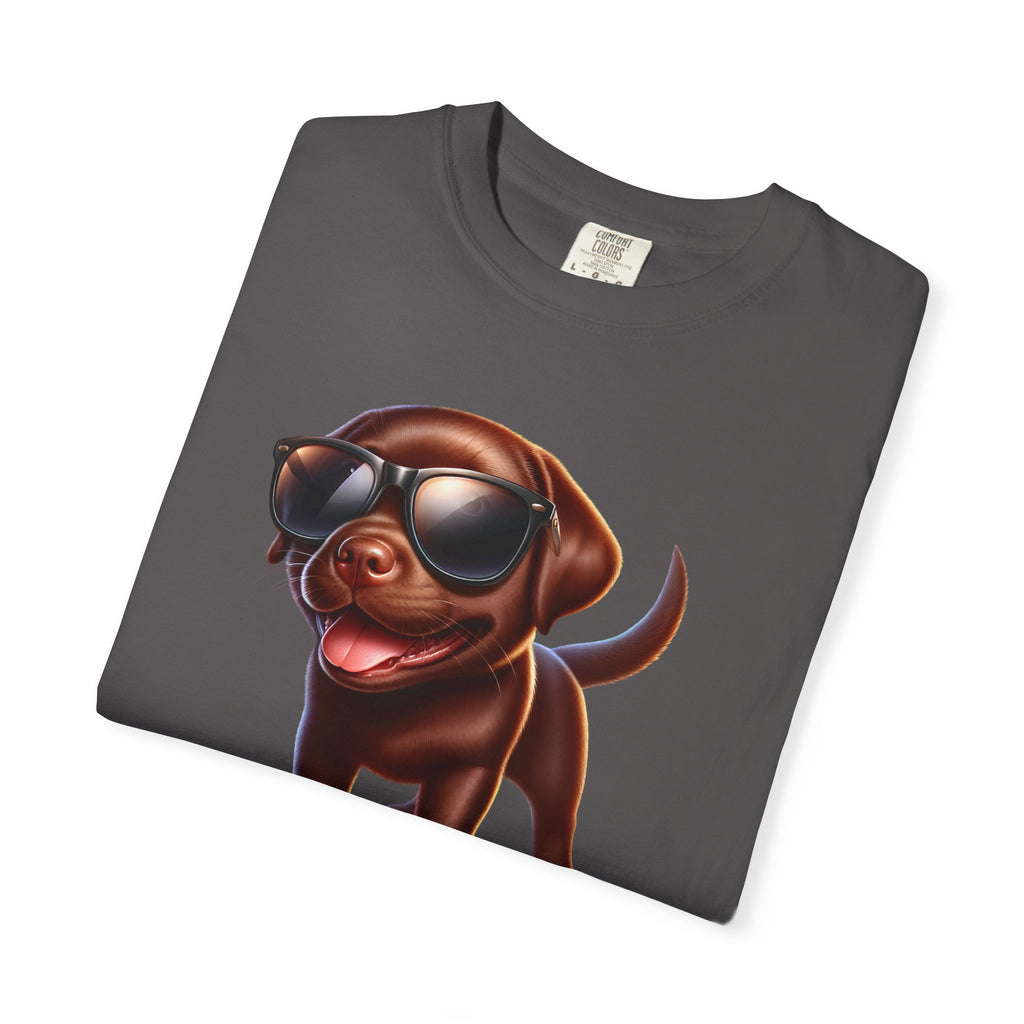 Chocolate Lab w/ sunglasses Unisex Garment-Dyed T-shirt