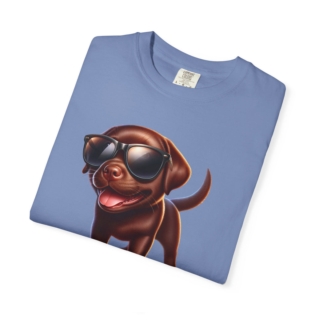 Chocolate Lab w/ sunglasses Unisex Garment-Dyed T-shirt