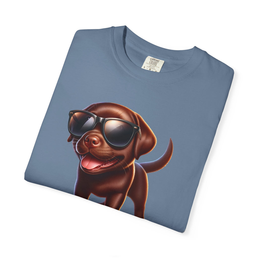Chocolate Lab w/ sunglasses Unisex Garment-Dyed T-shirt