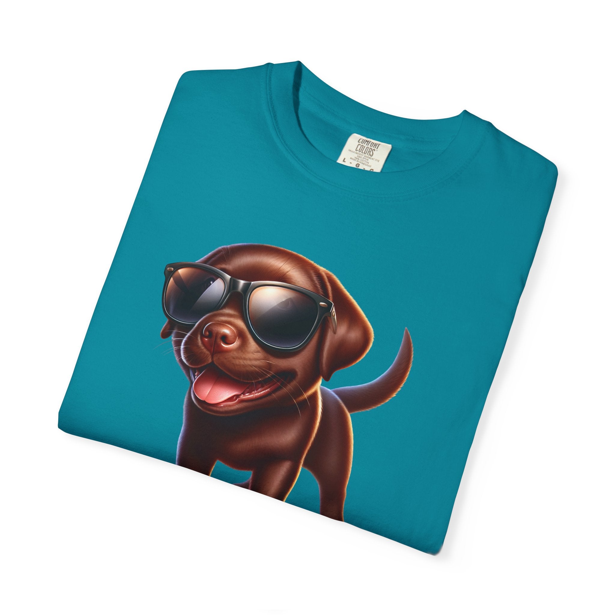 Chocolate Lab w/ sunglasses Unisex Garment-Dyed T-shirt