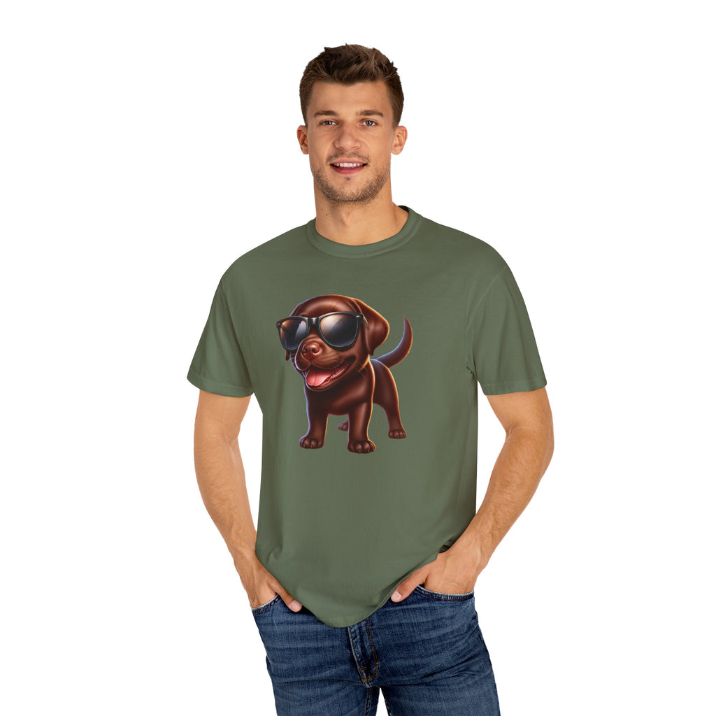 Chocolate Lab w/ sunglasses Unisex Garment-Dyed T-shirt