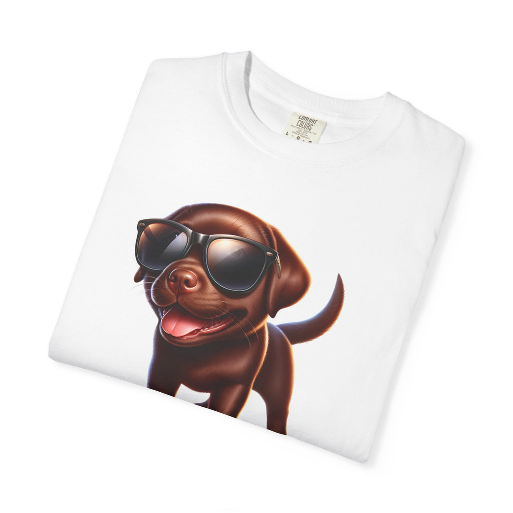 Chocolate Lab w/ sunglasses Unisex Garment-Dyed T-shirt