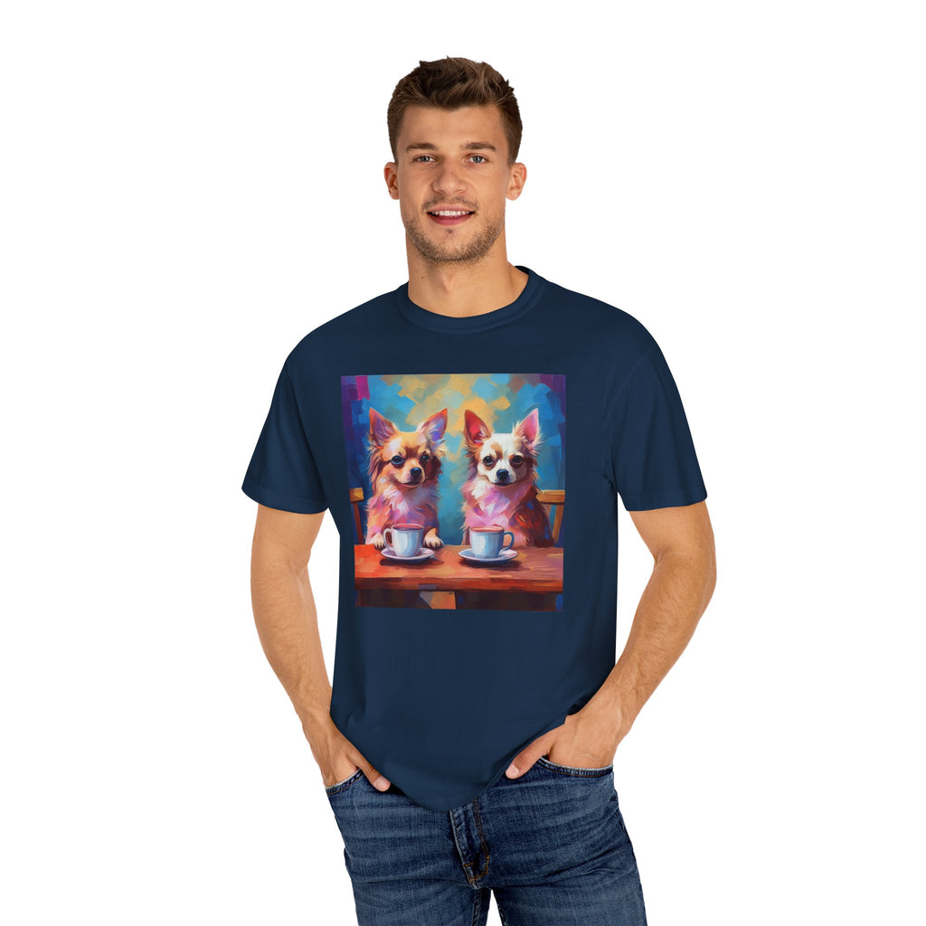Cafe con Chihuahua Unisex Garment-Dyed T-shirt